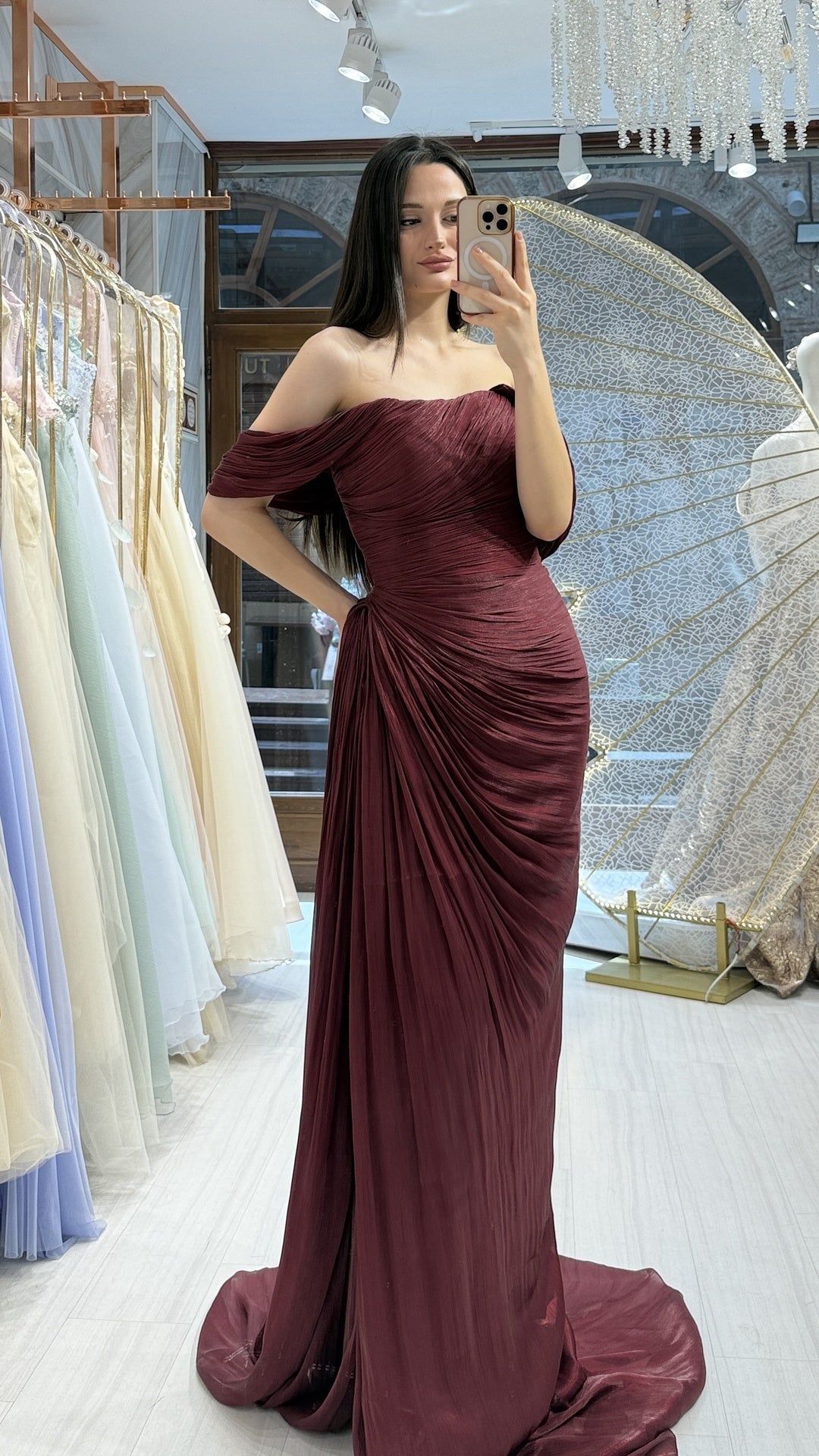 Lara Abiye