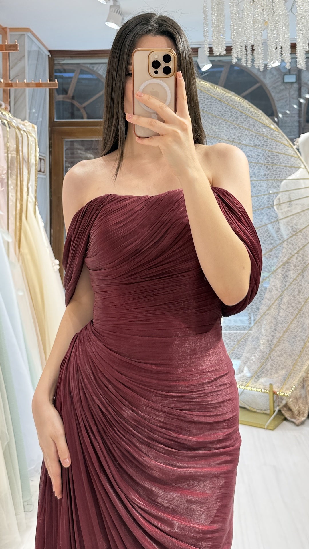 Lara Abiye